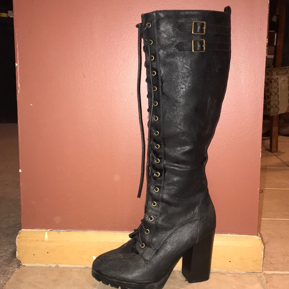 Lace up boots